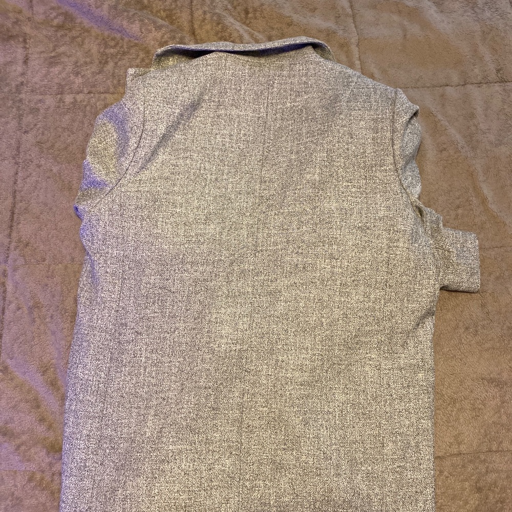 Blazer - Picture 4 of 4